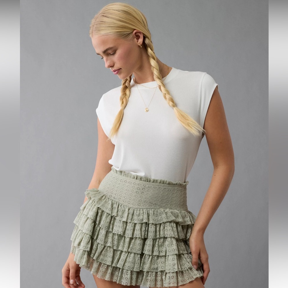 AE High-Waisted Ruffle Green Mini Skort NWT size small
